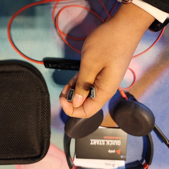 Used Plantronics Headset - Picture 3 of 6